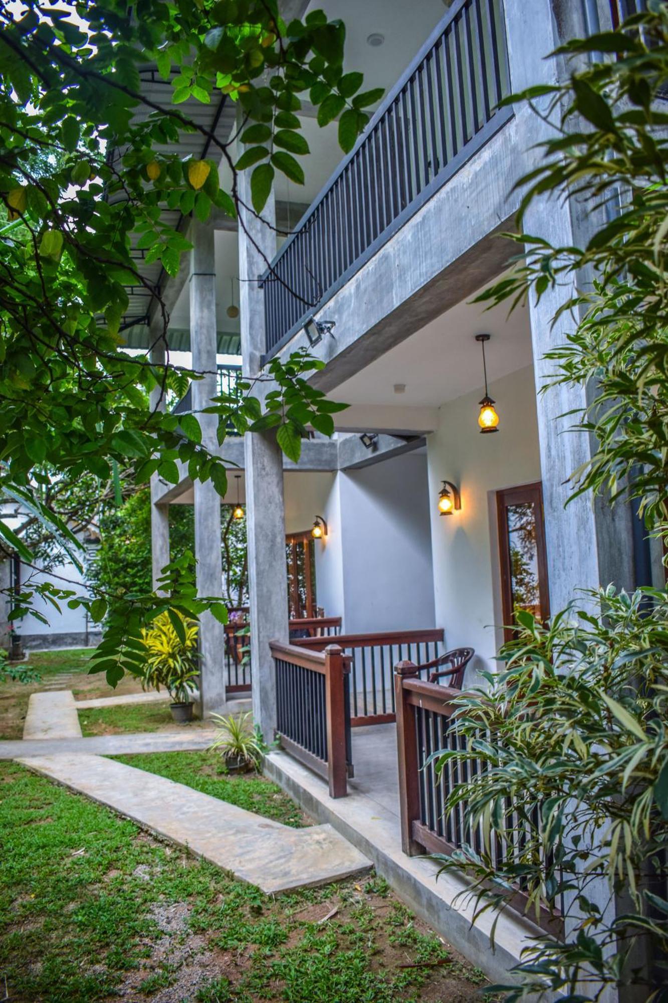 Lawrence Villa Weligama Extérieur photo