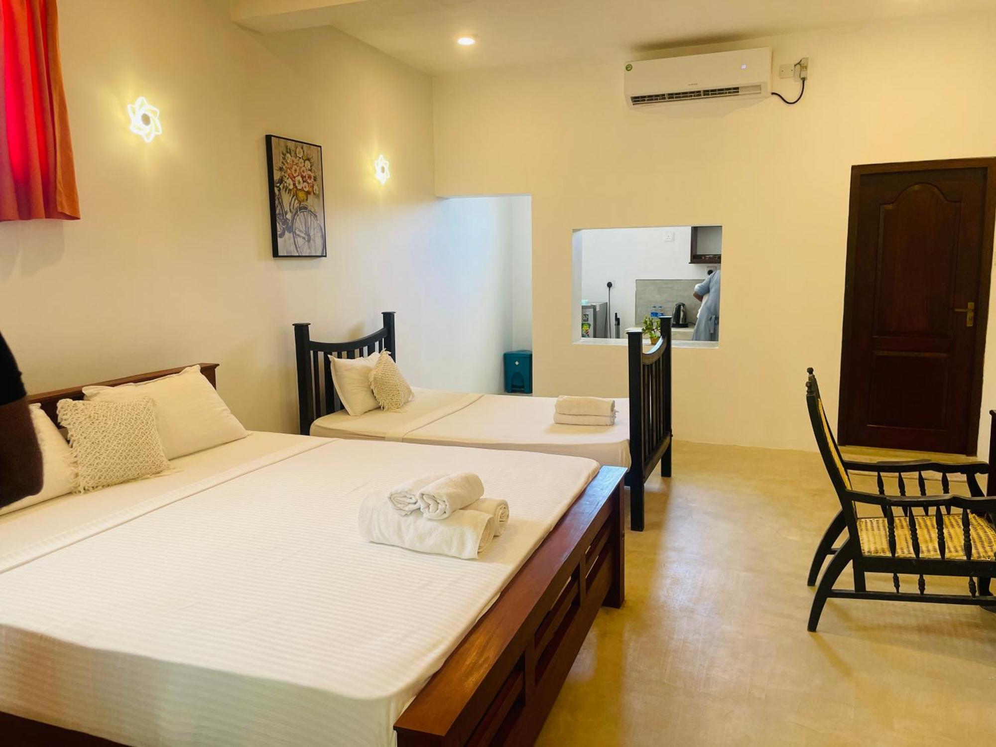 Lawrence Villa Weligama Extérieur photo