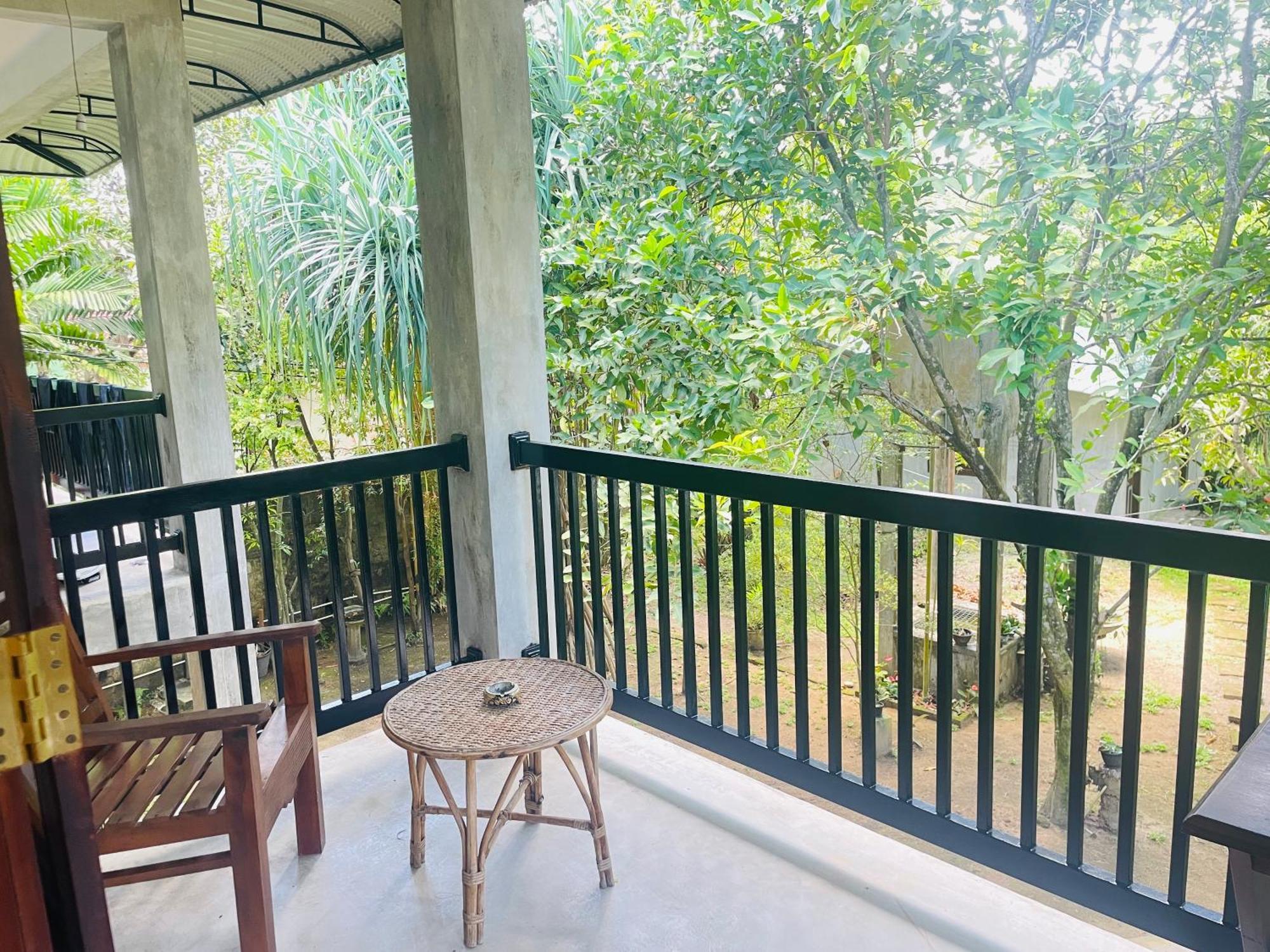 Lawrence Villa Weligama Extérieur photo