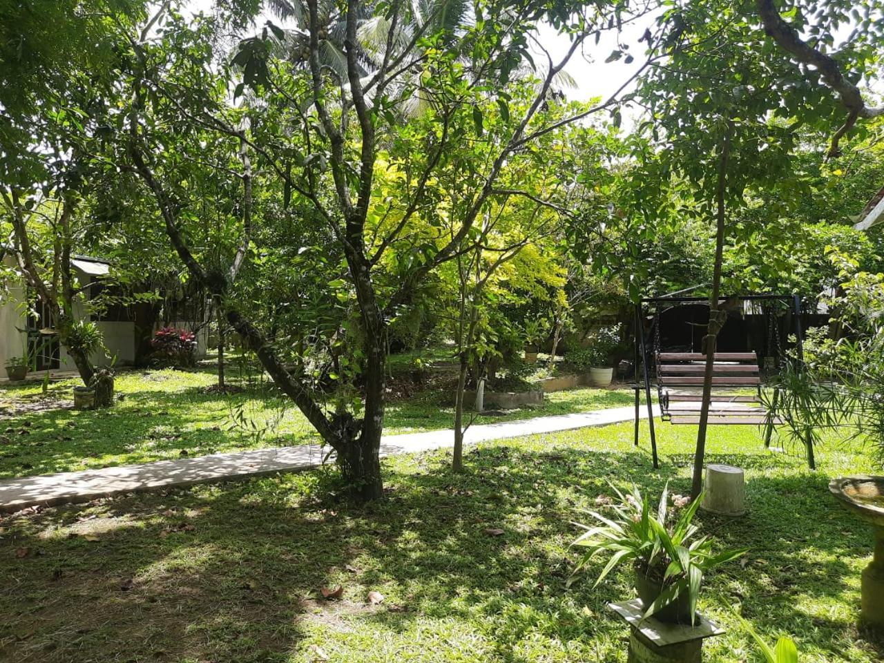 Lawrence Villa Weligama Extérieur photo